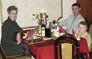 Iwona i Paweł Piechowicz z synkiem Kamilem