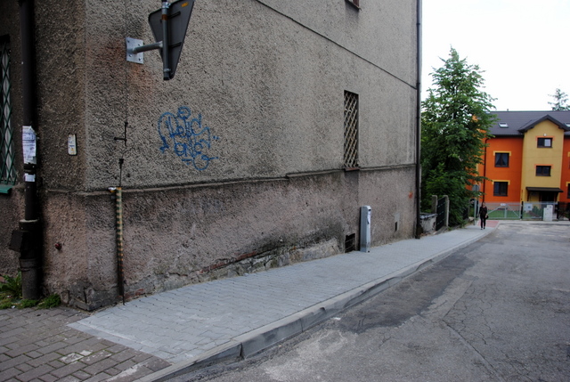 chodnik lukasinskiego1