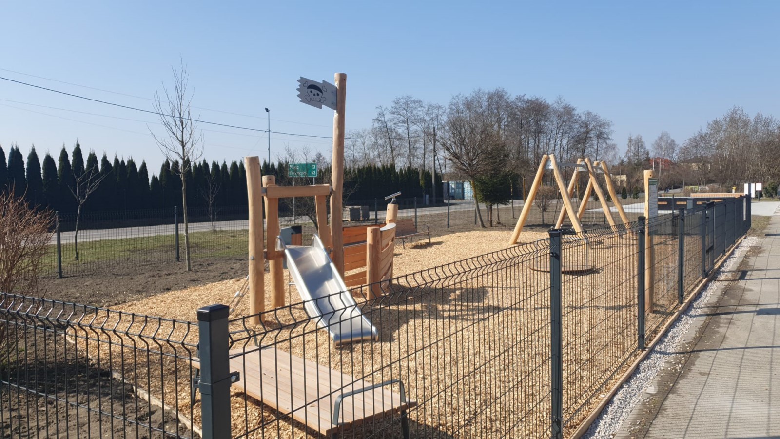 Nowe serce aktywności nad Zalewem Wolbromskim: pierwsze efekty prac już widoczne!