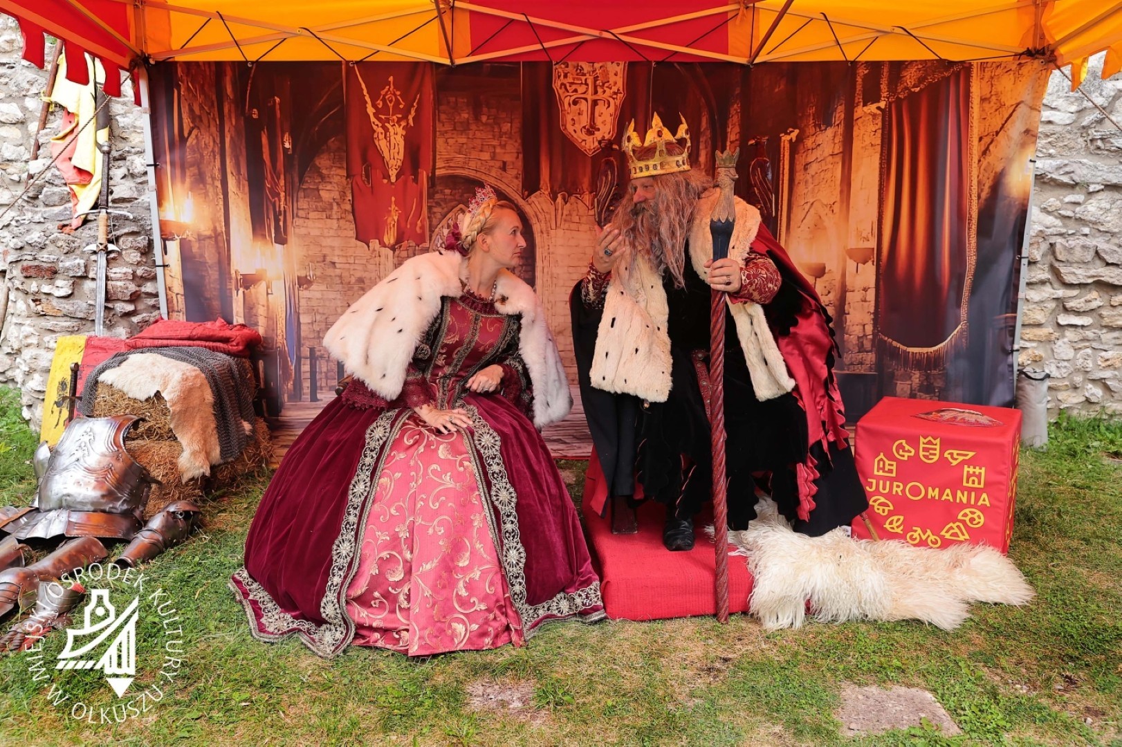Tajemnice Rabsztyna na ekranach telewizorów. Wielki pokaz alchemii i wróżbiarstwa