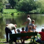 Dzieci wędkowały nad wolbromską Nerką - 5.06.2016_46